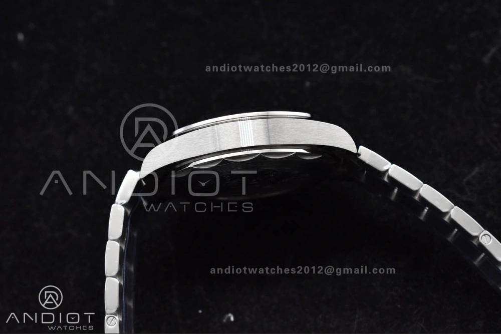 Aqua Terra GMT Worldtimer 43mm VSF 1:1 Best Edition Summer Blue Dial On Stainless Bracelet A8938 Super Clone