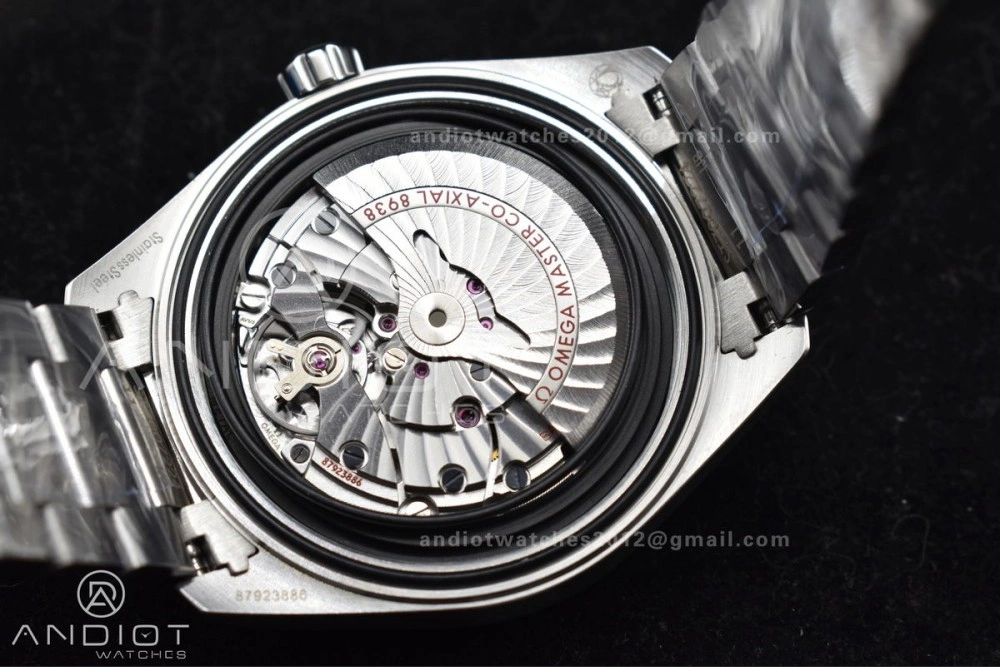 Aqua Terra GMT Worldtimer 43mm VSF 1:1 Best Edition Summer Blue Dial On Stainless Bracelet A8938 Super Clone