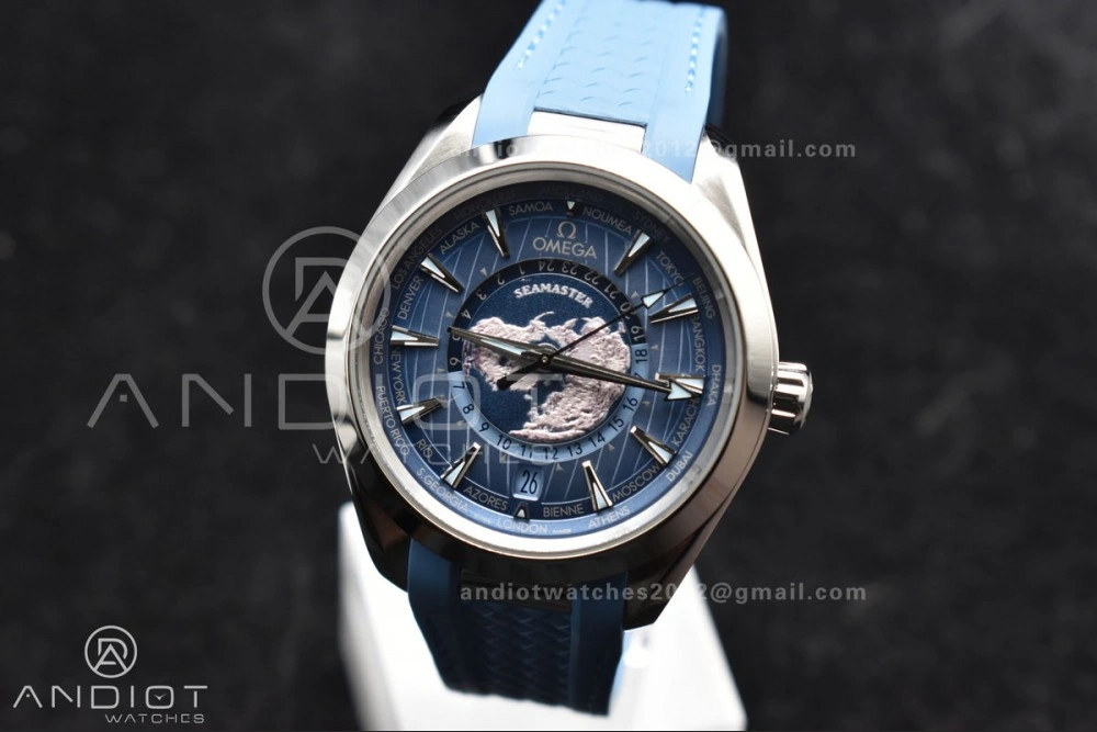 Aqua Terra GMT Worldtimer 43mm VSF 1:1 Best Edition Summer Blue Dial on Blue Rubber Strap A8938 Super Clone