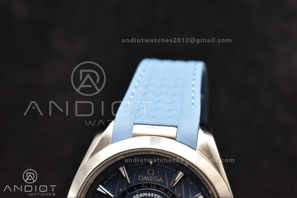 Aqua Terra GMT Worldtimer 43mm VSF 1:1 Best Edition Summer Blue Dial on Blue Rubber Strap A8938 Super Clone