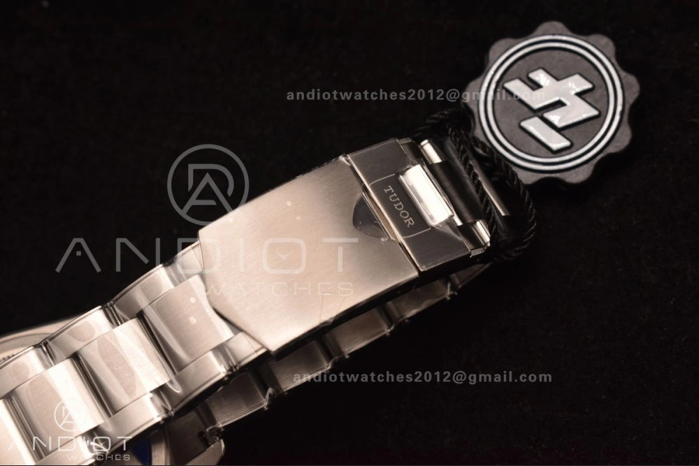 Black Bay GMT Pepsi Blue Red Bezel ZF 1:1 Best Edition White Dial on SS Bracelet A2836