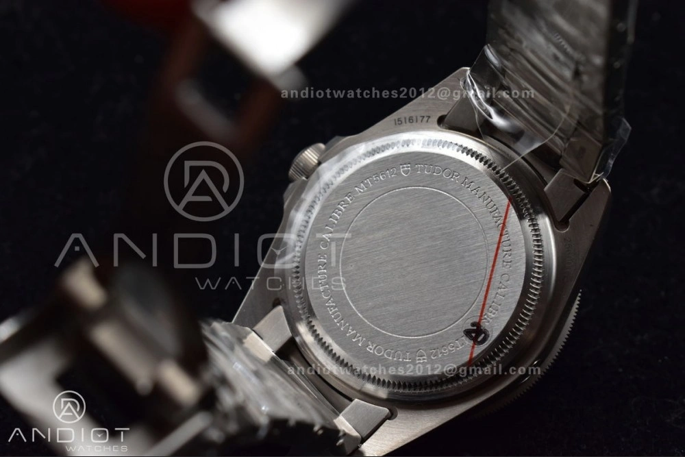 Blue Pelagos XF 1:1 Best Edition on Titanium Bracelet A2824 V5