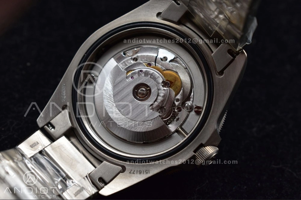 Blue Pelagos XF 1:1 Best Edition on Titanium Bracelet A2824 V5