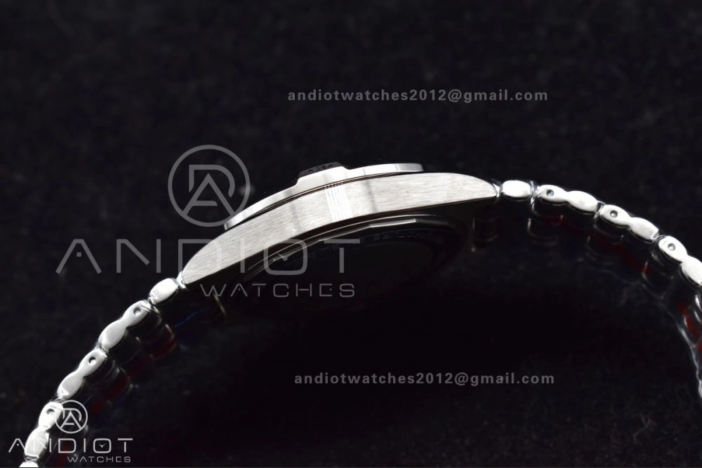 Breitling BLS Factory Chronomat Automatic 1:1 Best Edition GMT 40mm Black Dial On SS Bracelet A2836