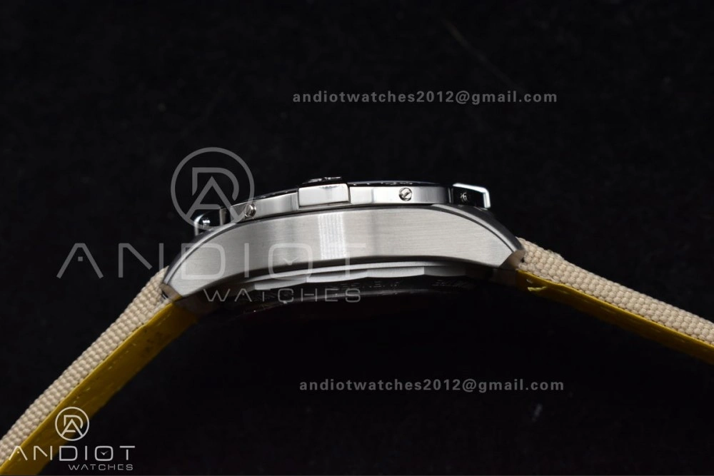 Chronograph Avenger B01 44mm BLSF 1:1 Best Edition Khaki Dial On Nato Strap A7750