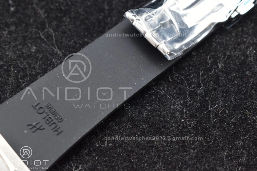 Classic Fusion 45mm RG HBF 1:1 Best Edition Black Dial on Black Gummy Strap A2892