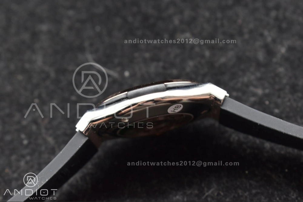 Classic Fusion 45mm RG HBF 1:1 Best Edition Black Dial on Black Gummy Strap A2892