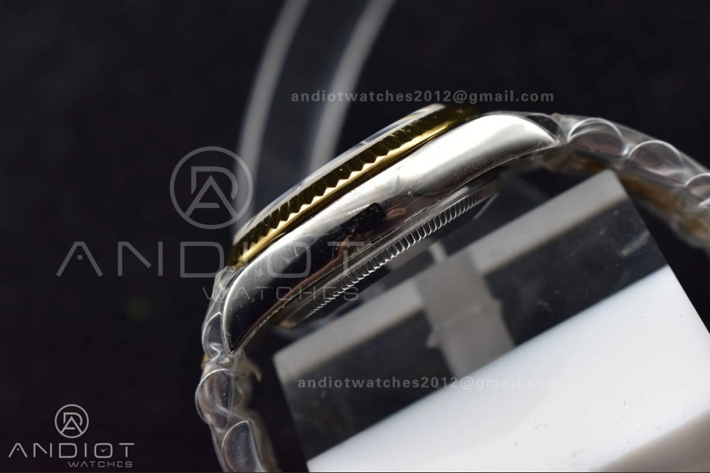 DateJust 31 Ladies 278289 WF 316L Steel Green Dial Fluted Bezel and Markers on President Syle Bracelet