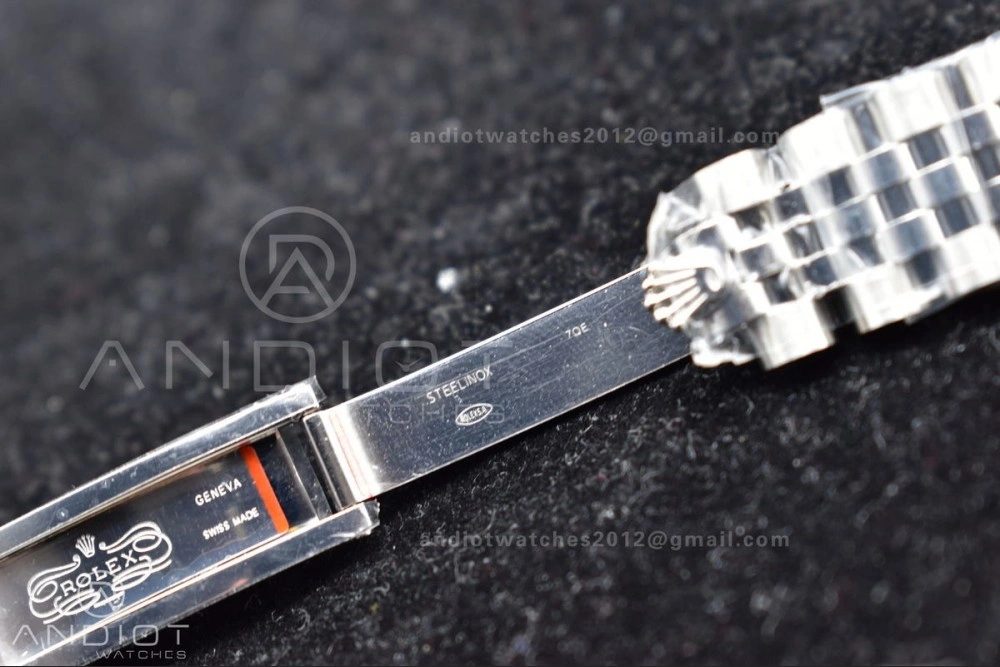 DateJust 31 Ladies 278289 WF 316L Steel Green Dial Stick Markers on President Syle Bracelet