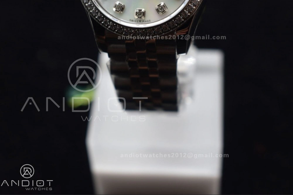 DateJust 31 Ladies 278289 WF 316L Steel White Dial Fluted Bezel On President Syle Bracelet