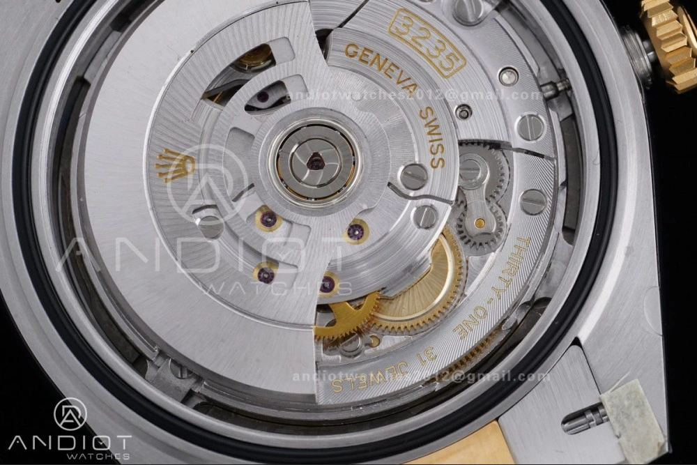 DateJust 41 126333 Clean 1:1 Best Edition 904L Steel Gray Dial Green Roman Marker on SS YG Oyster Bracelet SH3235 (72 Hours Power Reserve)