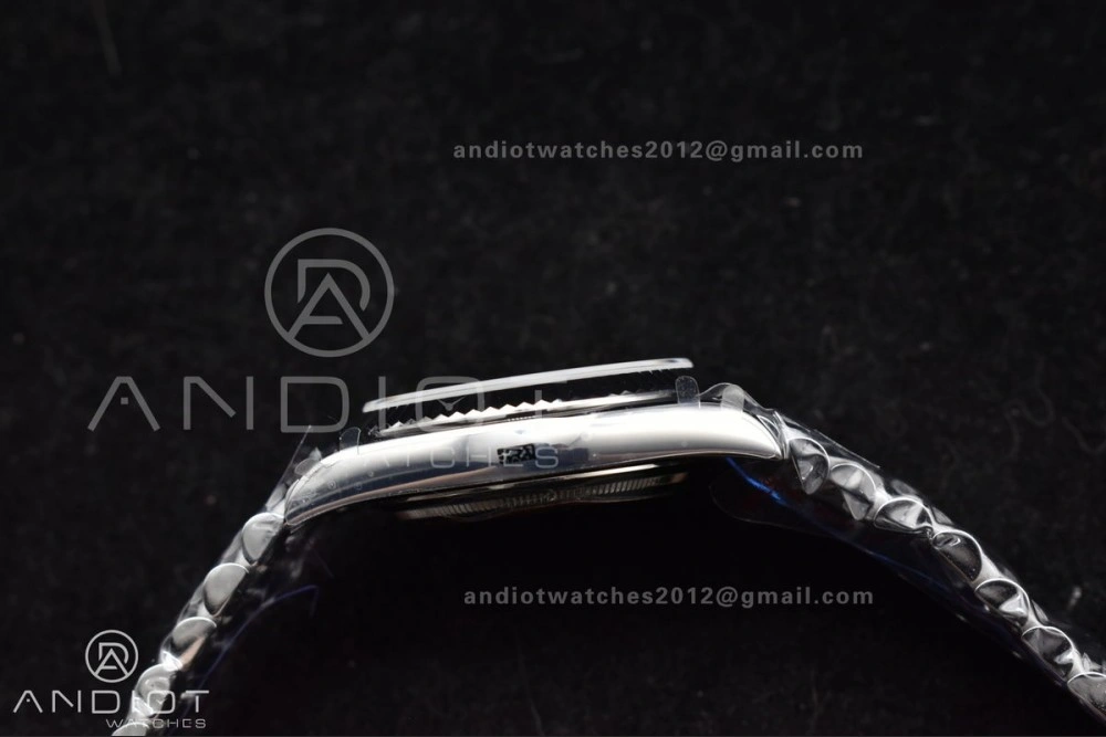 DayDate 40 SS QF Best Edition 904L Steel Blue Black Dial on President Bracelet A2836 V4 (Gain Weight)