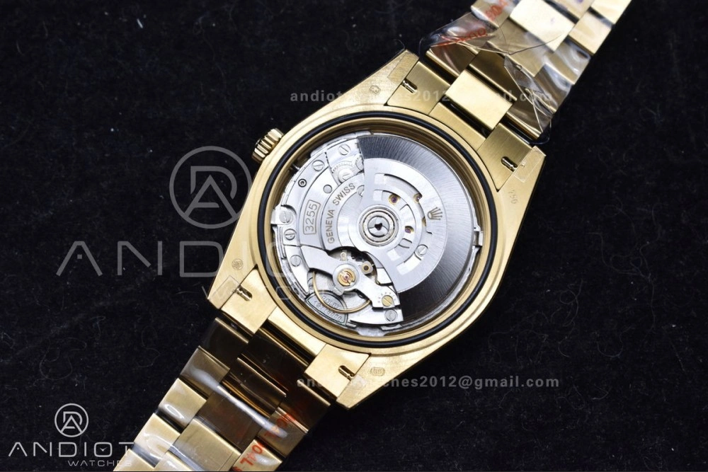 DayDate 40 YG GMF Gain Weight 904L Steel Green Dial Roman Markers on President Bracelet A3255 V2