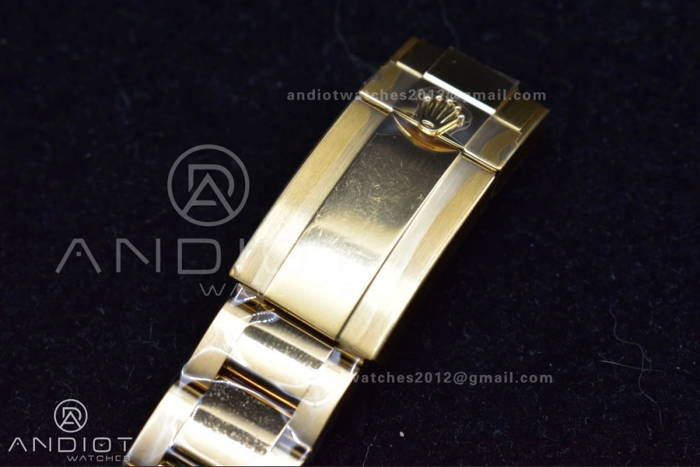 Daytona 116505 Clean 1:1 Best Edition Black Dial YG Markers on YG Bracelet SA4130 V2