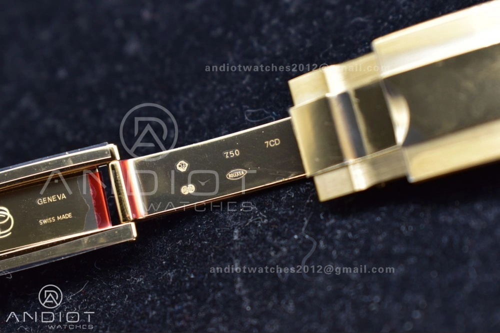 Daytona 116505 Clean 1:1 Best Edition Black Dial on YG Bracelet SA4130 V2