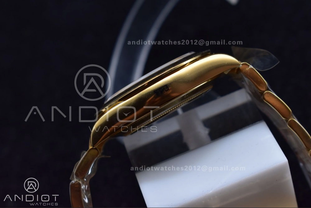 Daytona 116505 Clean 1:1 Best Edition YG Dial Black Markers on YG Bracelet SA4130 V2