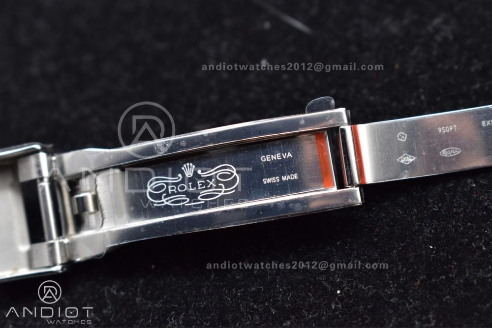 Daytona 116506 QF 1:1 Best Edition Ice Blue Dial Crystal Markers on SS Bracelet SH4130 V3 (Gain Weight)