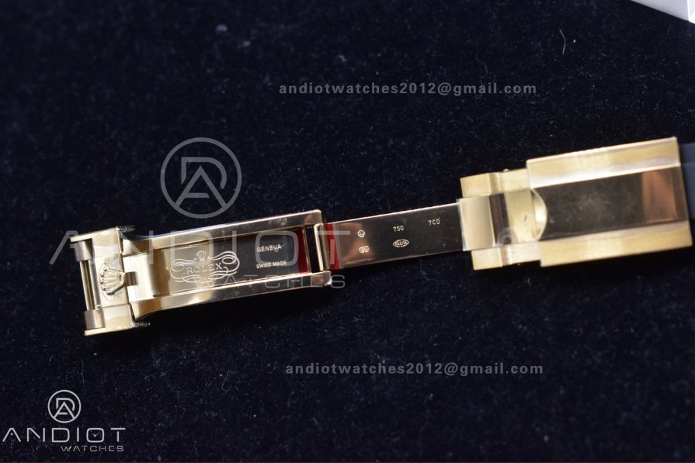 Daytona 116518 Clean 1:1 Best Edition Black Diamonds Dial on Oysterflex Rubber Strap SA4130 V2