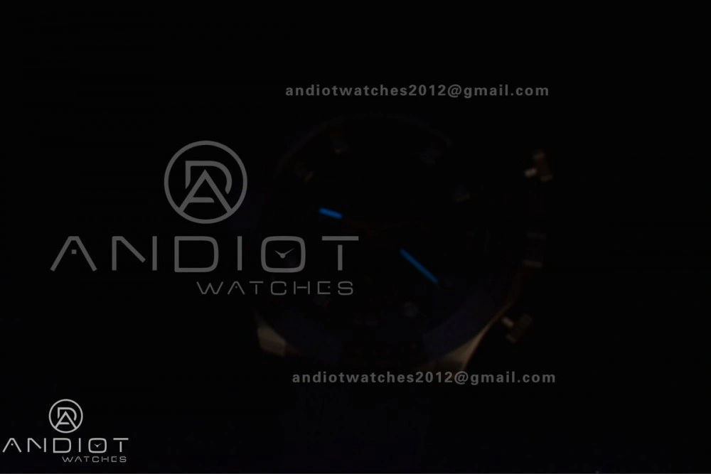 Daytona 116518 Clean 1:1 Best Edition Black Diamonds Dial on Oysterflex Rubber Strap SA4130 V2