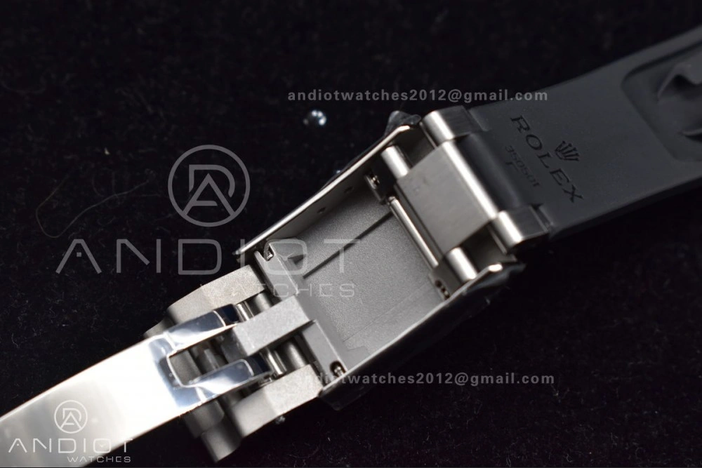 Daytona 116519 Clean 1:1 Best Edition 904L SS Case Silver Black Dial on Rubber Strap SA4130 V2