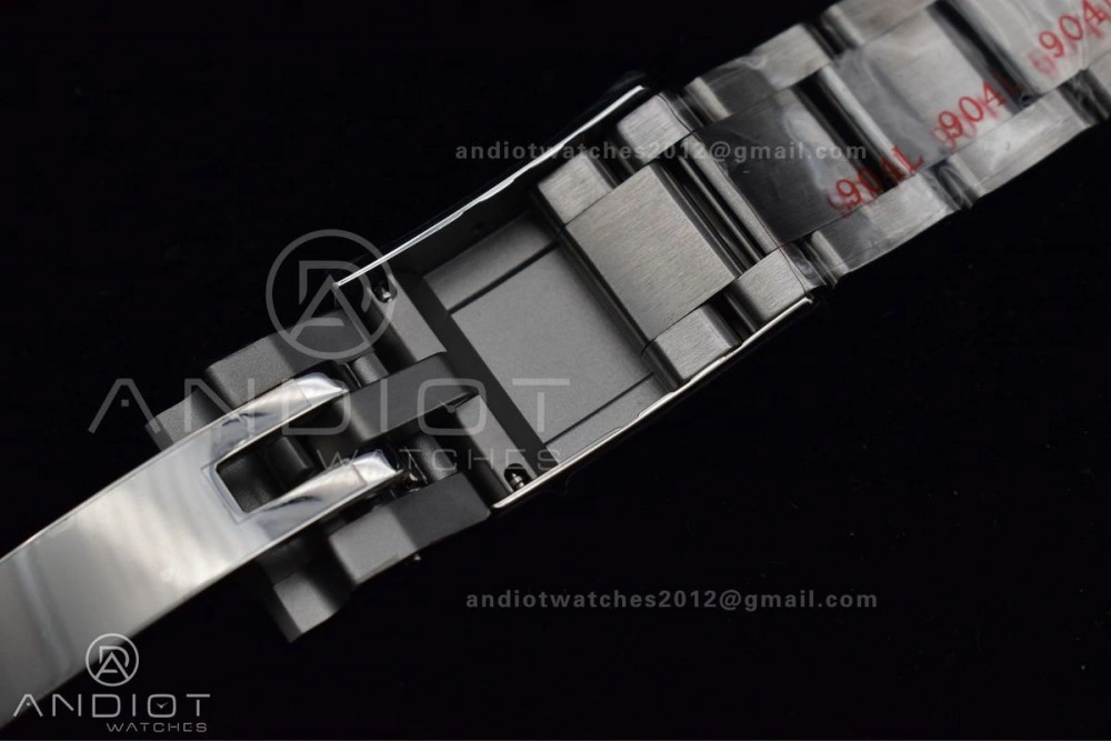 Daytona 116520 Clean 1:1 Best Edition 904L SS Case and Bracelet Black Dial SA4130 V2