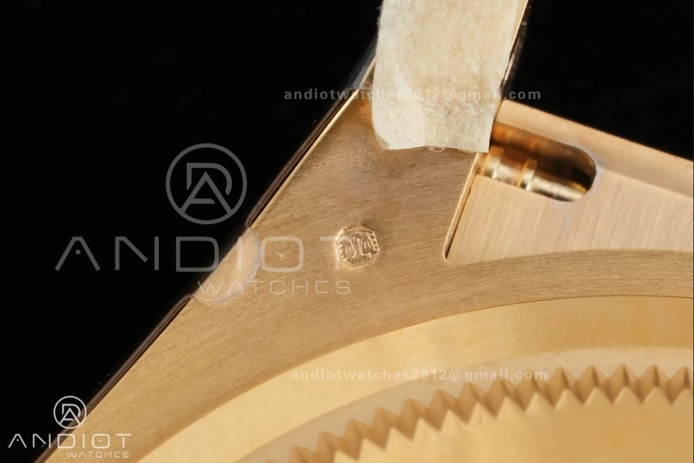 Daytona 126518 Gain Weight VSF 1:1 Best Edition Black Dial Gold Rim Black Sub-dial Stick Marker on Oyster-flex Strap DD4131