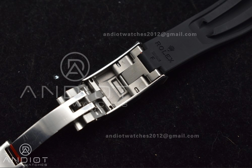 Daytona 126519 QF 1:1 Best Edition Black Silver Dial on Oysterflex Strap SH4131 V6 (Weighted)