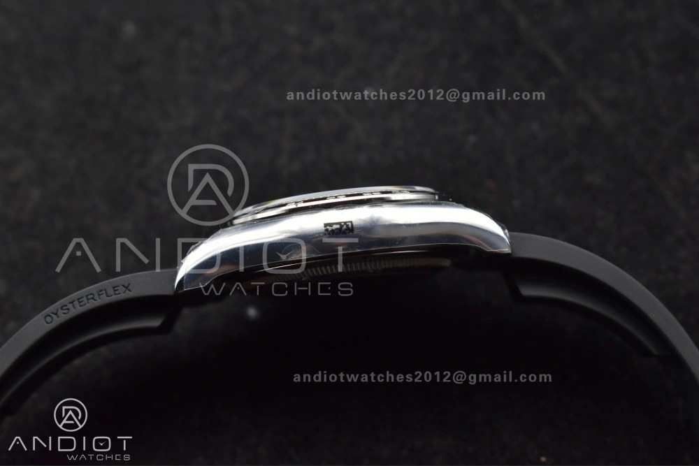 Daytona 126519 QF 1:1 Best Edition Black Silver Diamonds Dial on Oysterflex Strap SH4131 V6 (Weighted)