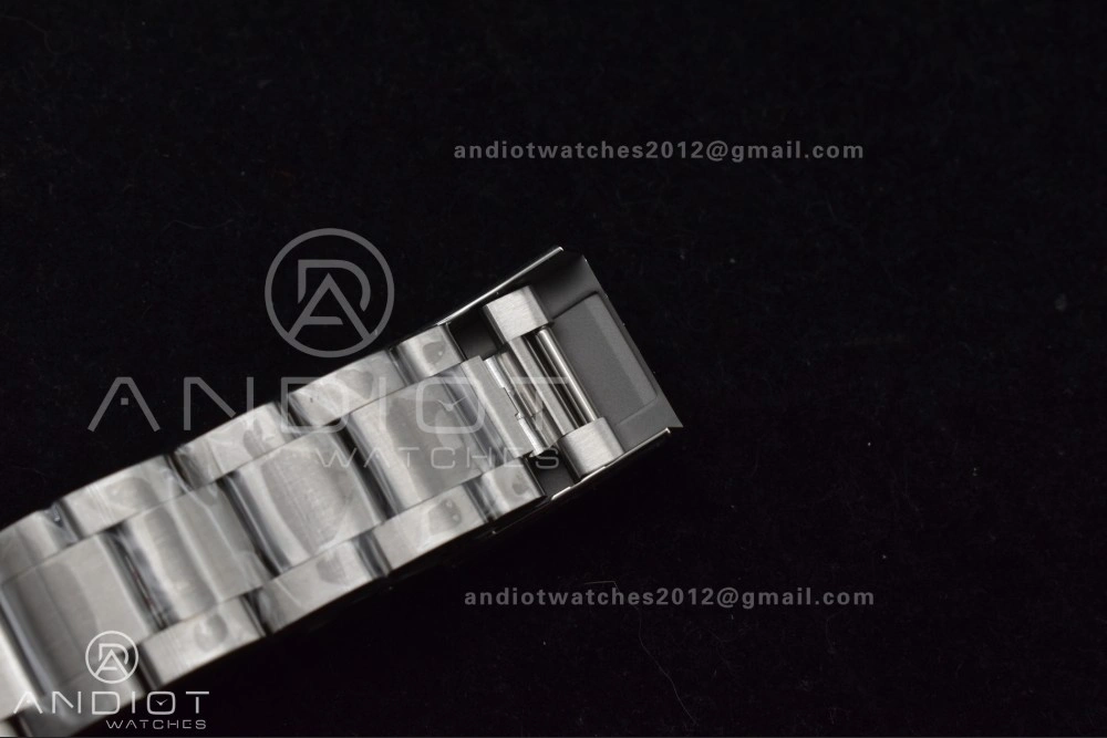 Explorer II 42mm 226570 904L SS Clean 1:1 Best Edition Black Dial on Bracelet DD3285