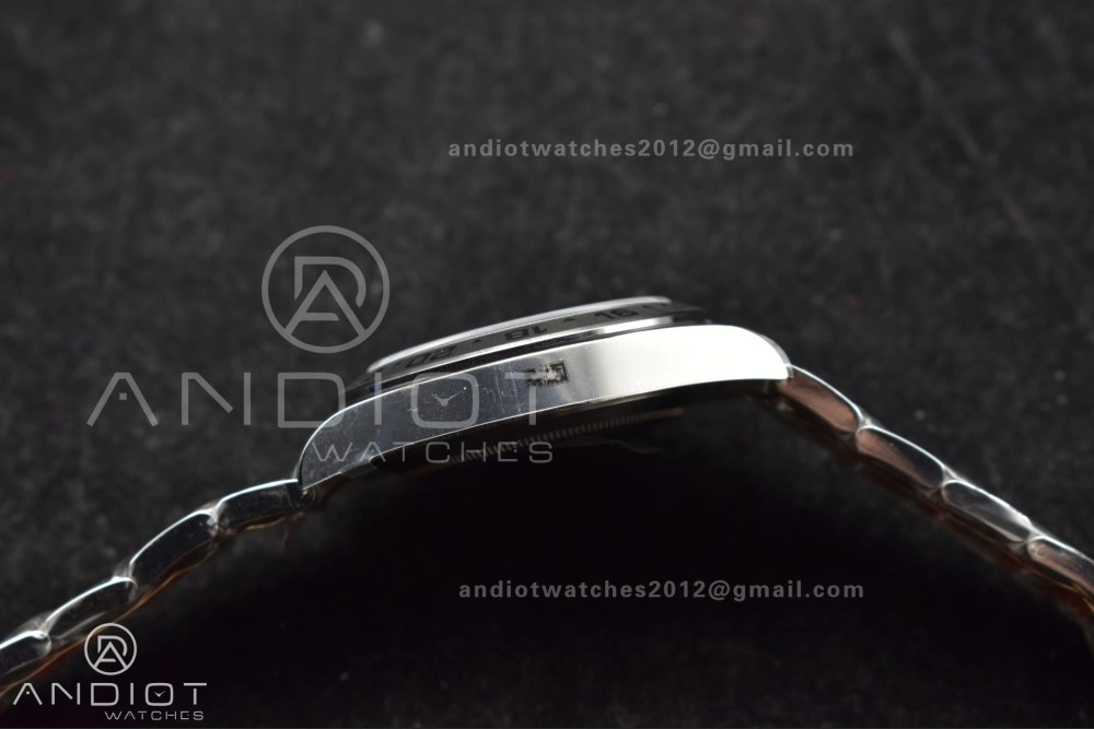 Explorer II 42mm 226570 904L SS Clean 1:1 Best Edition Black Dial on Bracelet DD3285
