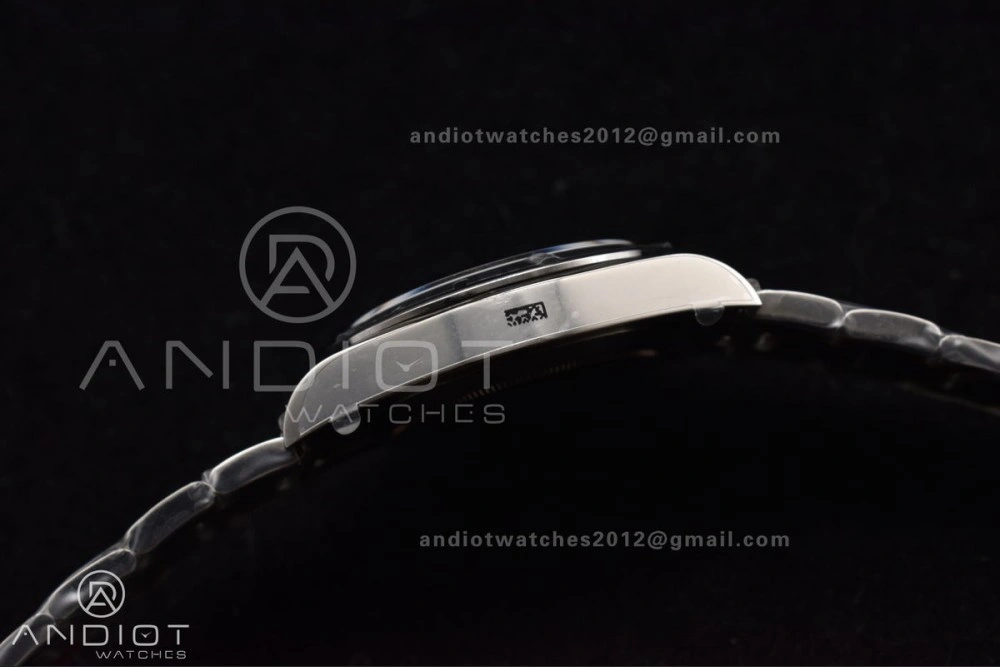 Explorer II 42mm 226570 Black 904L SS GMF 1:1 Best Edition Black Dial on Bracelet VR3285 CHS