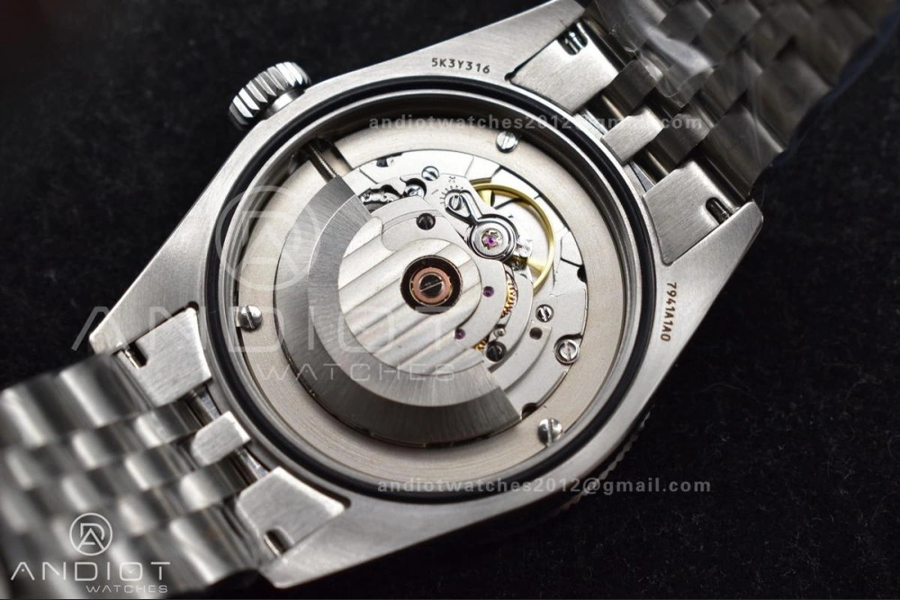 Heritage Black Bay 41mm SS ZF 1:1 Best Edition Black Dial on Jubilee Bracelet A2824