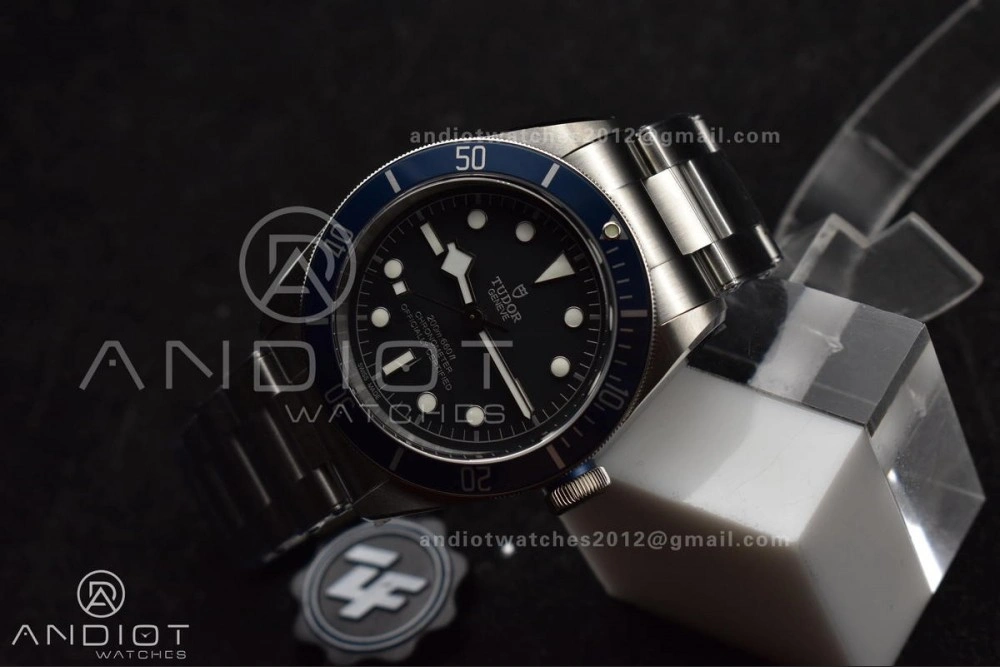 Heritage Black Bay Blue Bezel ZF 1:1 Best Edition on SS Bracelet A2824 V5