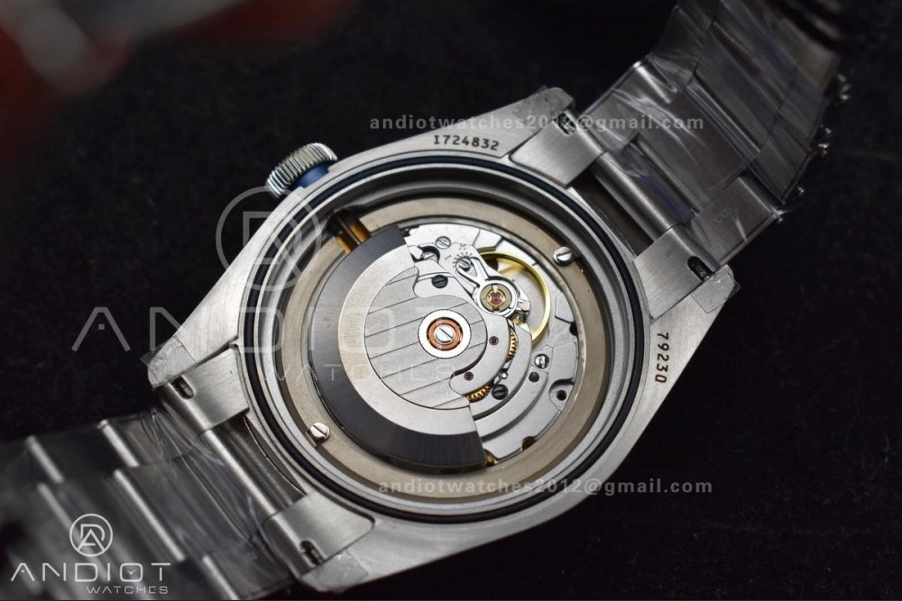 Heritage Black Bay Blue Bezel ZF 1:1 Best Edition on SS Bracelet A2824 V5