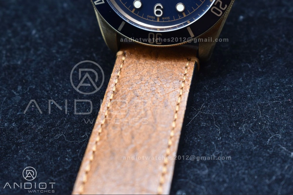 Heritage Black Bay Bronze Blue XF 1:1 Best Edition on Aged Brown Leather Strap A2824 V3 (Free Nato Strap)