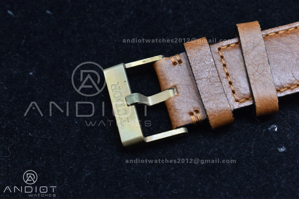 Heritage Black Bay Bronze Blue XF 1:1 Best Edition on Aged Brown Leather Strap A2824 V3 (Free Nato Strap)