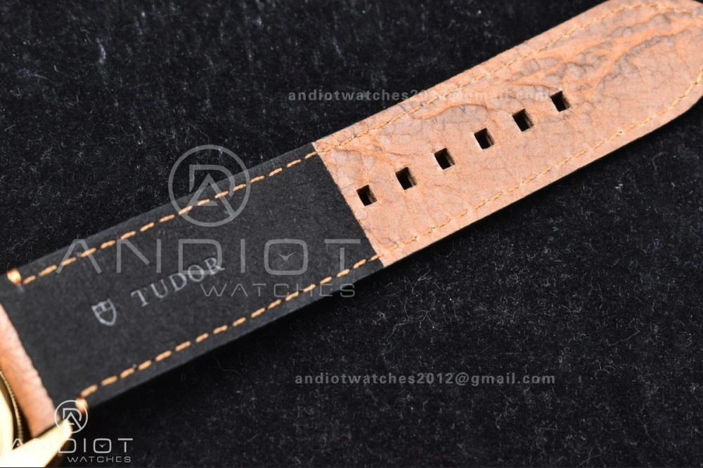 Heritage Black Bay Bronze Blue XF 1:1 Best Edition on Aged Brown Leather Strap A2824 V3 (Free Nato Strap)