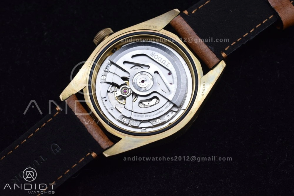 Heritage Black Bay Bronze Blue XF 1:1 Best Edition on Aged Brown Leather Strap A2824 V3 (Free Nato Strap)