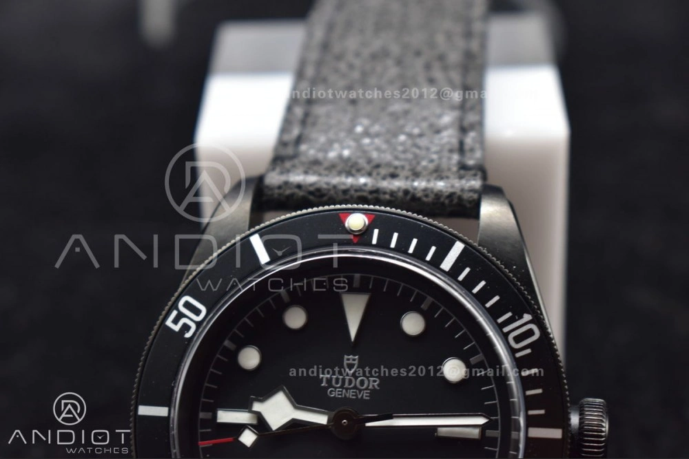Heritage Black Bay Dark DLC ZF 1:1 Best Edition Black Bezel on Distressed Leather Strap A2824 V5