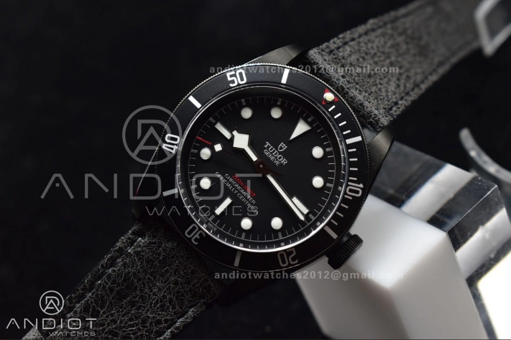 Heritage Black Bay Dark DLC ZF 1:1 Best Edition Black Bezel on Distressed Leather Strap A2824 V5