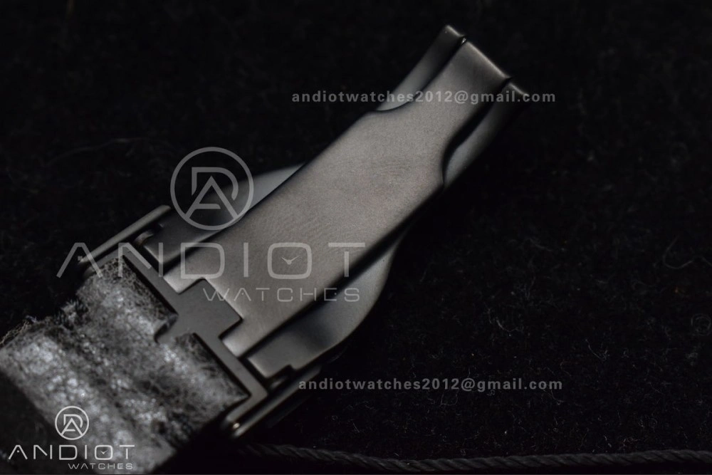 Heritage Black Bay Dark DLC ZF 1:1 Best Edition Black Bezel on Distressed Leather Strap A2824 V5