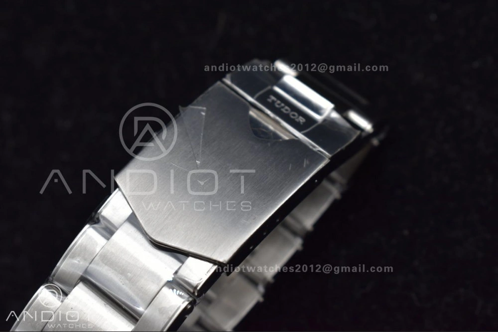 Heritage Black Bay Red Bezel ZF 1:1 Best Edition on SS Bracelet A2824