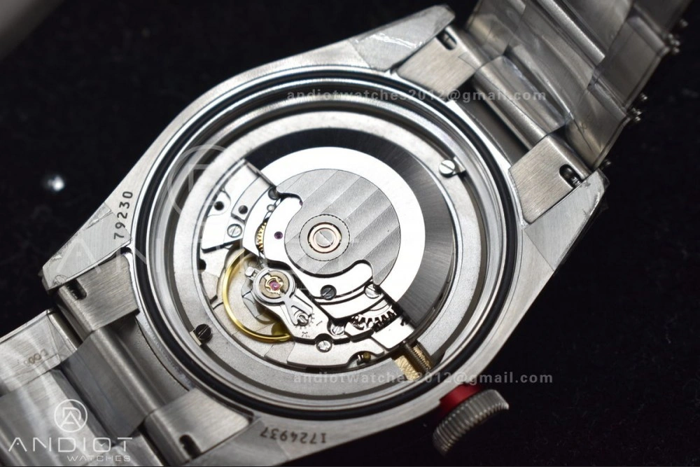 Heritage Black Bay Red Bezel ZF 1:1 Best Edition on SS Bracelet A2824