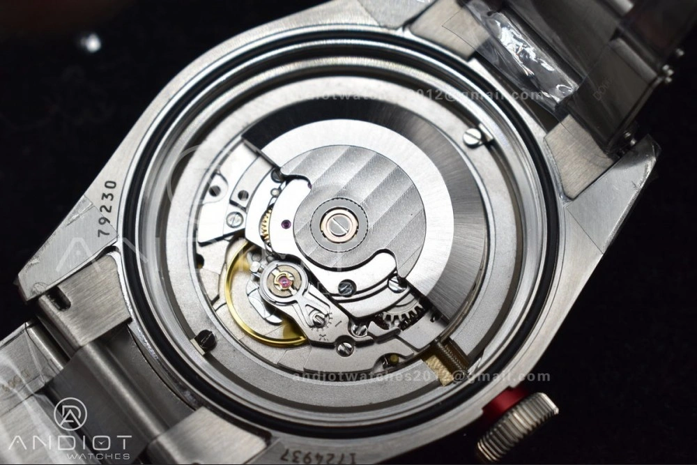 Heritage Black Bay Red Bezel ZF 1:1 Best Edition on SS Bracelet A2824