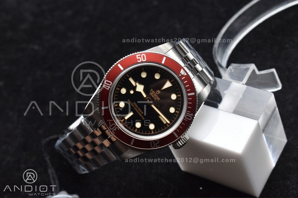 Heritage Black Bay Red Bezel ZF 1:1 Best Edition on SS Jubilee Bracelet A2824