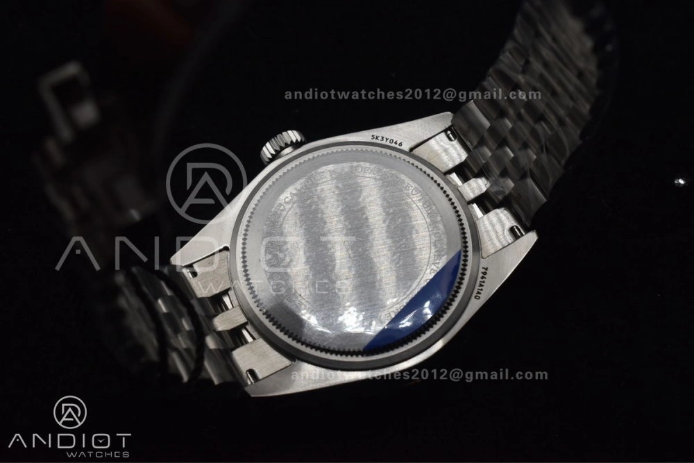 Heritage Black Bay Red Bezel ZF 1:1 Best Edition on SS Jubilee Bracelet A2824