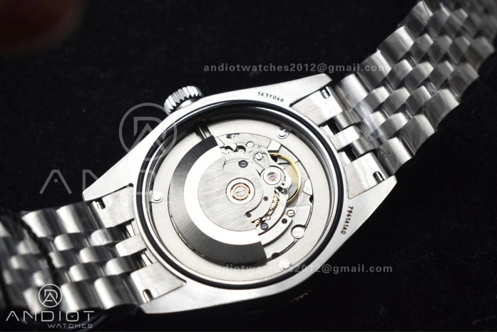 Heritage Black Bay Red Bezel ZF 1:1 Best Edition on SS Jubilee Bracelet A2824