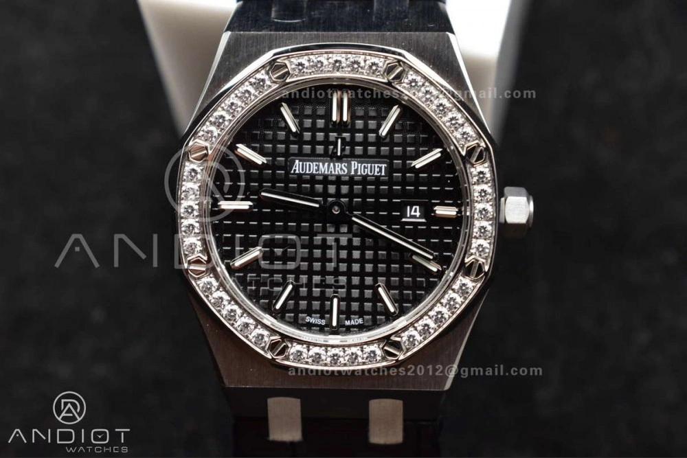 Lady Royal Oak 33mm 67651 SS Diamond Bezel V7F 1:1 Black Textured Dial On Stainless Strap Ronda Quartz