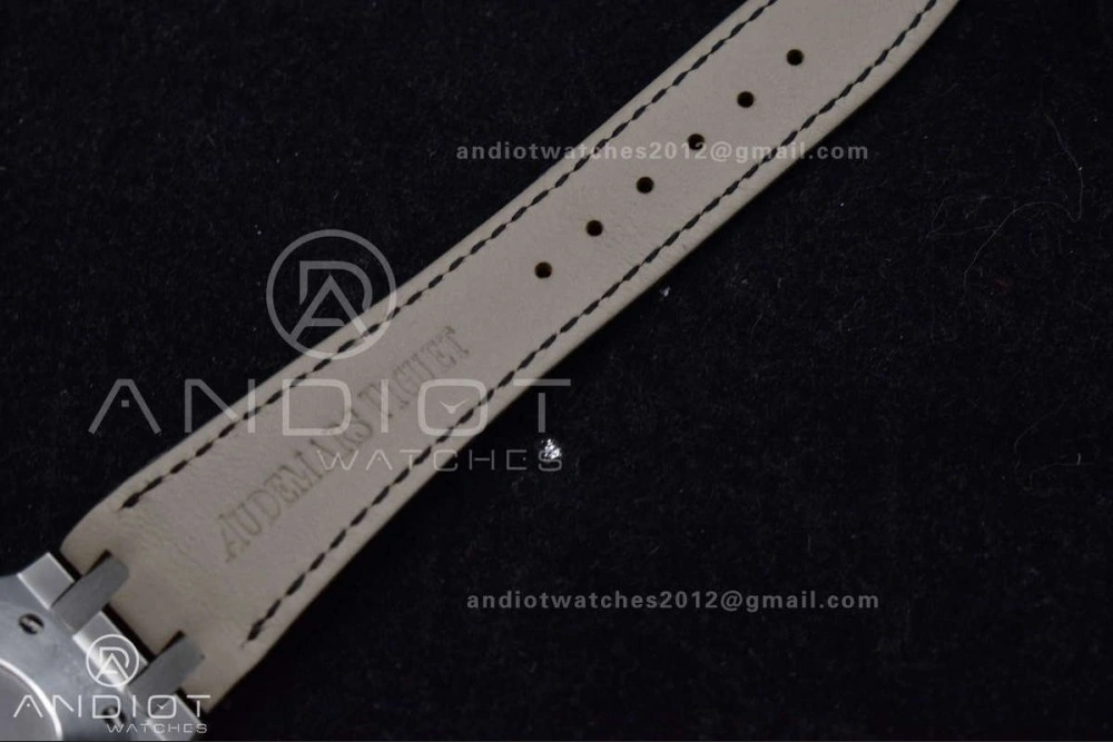 Lady Royal Oak 33mm 67651 SS Diamond Bezel V7F 1:1 Black Textured Dial On Stainless Strap Ronda Quartz