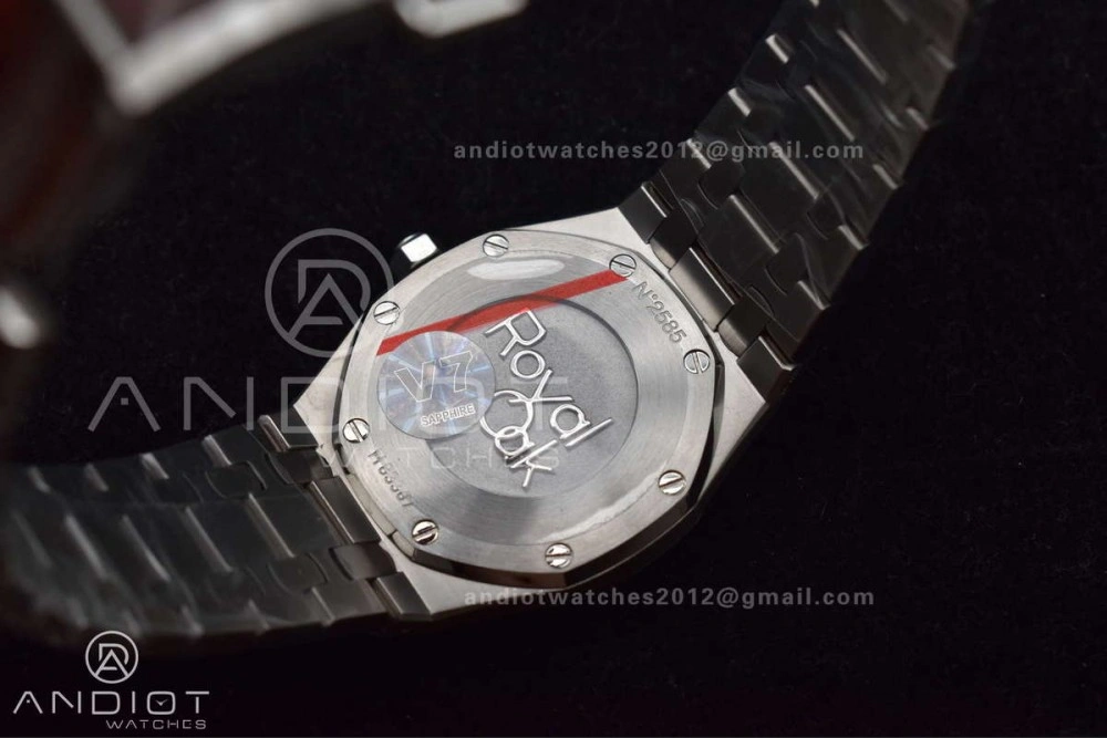 Lady Royal Oak 33mm 67651 SS Diamond Bezel V7F 1:1 White Textured Dial On Stainless Strap Ronda Quartz to AP Cal.2713